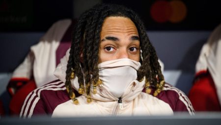 Bayern Münih, Sacha Boey’in bonservisini belirledi