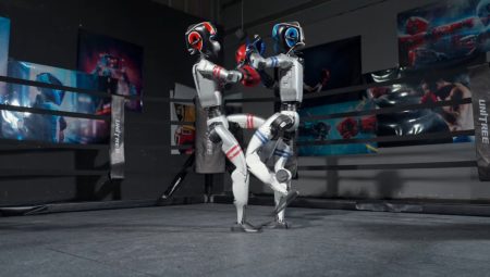 Dünyanın birinci insansı robot boks maçı önümüzdeki ay gerçekleşecek