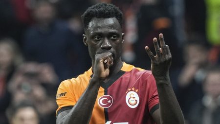 Galatasaray’da Davinson Sanchez kararı