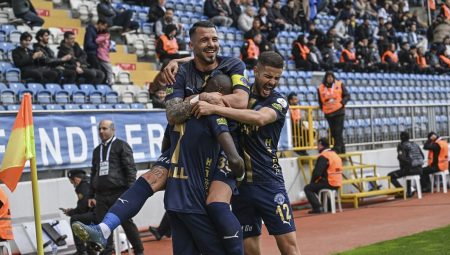 Kasımpaşa, Sivasspor’u üç golle geçti