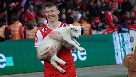 Norveç Ligi’nde maçın oyuncusuna kuzu verildi