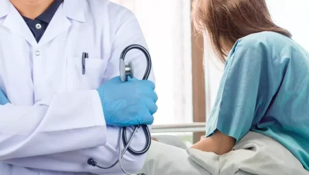 Tabiplerden bayan hastalar için nahoş ifadeler! Sapıkça iletileri ifşa oldu