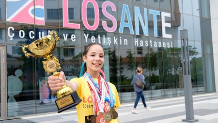Lösemiyi yenen Kevser, dünya şampiyonu oldu