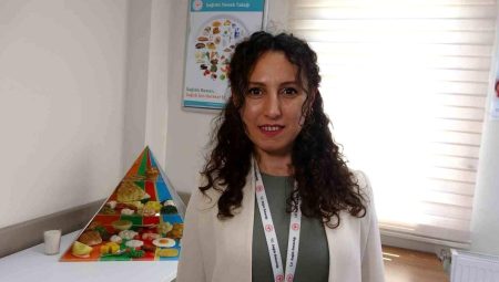Uzmanından “bayramda istikrarlı beslenin” uyarısı