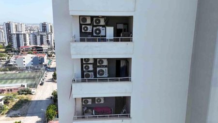 Adana’da çok klima kullanımı hem sıcaklığı artırıyor hem etraf kirliliği yapıyor
