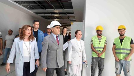 ADÜ Rektörü Kent, devam eden çalışmaları inceledi