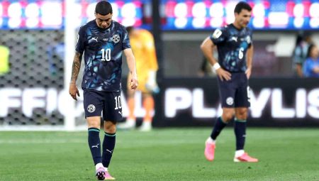 Almiron’un kırmızı kartı, FIFA Dünya Kupası’nda birinci