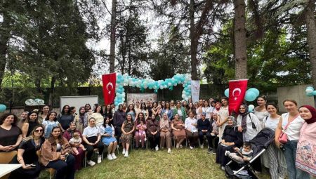 Eskişehir’de ‘Ebe-Gebe-Anne-Bebek Buluşması Etkinliği’ düzenlendi