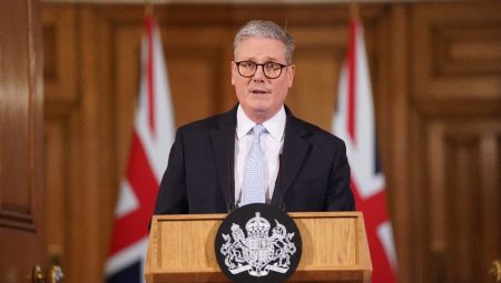 İngiltere’de hükümet krizi: Keir Starmer yarın istifa edecek