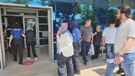Kürtaj İçin Para Talep Eden Doktora Operasyon: 20 Gözaltı
