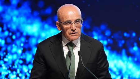 Mehmet Şimşek: Yenilenebilir güç yatırımlarına 400 milyon euro takviye