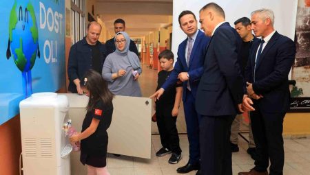 Muğla’da 400 Okula Pak Su: ‘Öğrencilerimiz İçin Pak Su’ Projesi Tanıtıldı