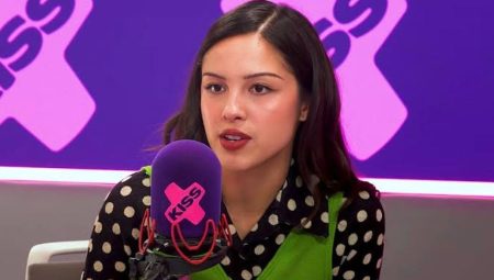 Olivia Rodrigo hayranlarından kaygı yandı: Konserde tuvalete gitmemek için bez bağlıyorlar