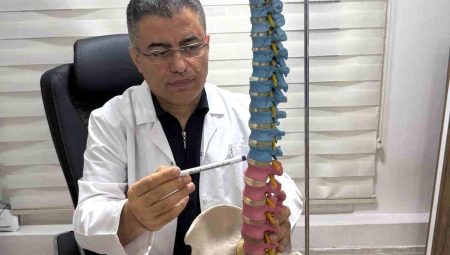 Prof. Dr. İrfan Koca: “Bel fıtığı artık gençlerin de sorunu”