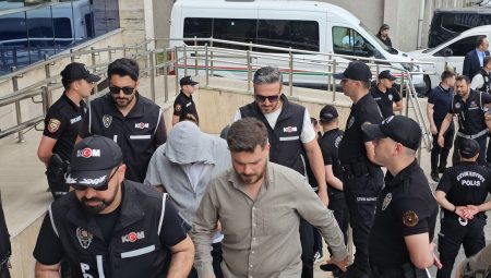 Rüşvet şüphelisi doktor, kürtaj için 10 bin ile 100 bin lira ortasında değişen ölçülerde para istemiş