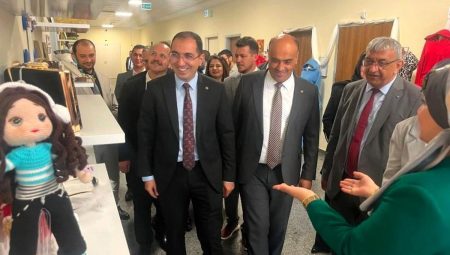 Toplum Ruh Sıhhati Merkezi kursiyerlerinin el emeği eserleri sergilendi