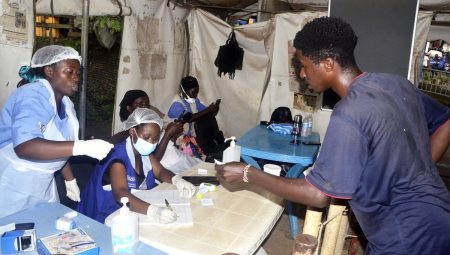 Uganda, Ebola Testi Vaadiyle Yapılan Dolandırıcılıklara Karşı Vatandaşları Uyardı