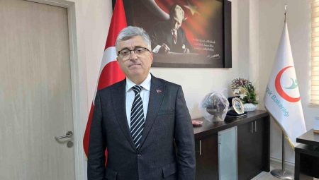 Yozgat Vilayet Sıhhat Müdürü Dr. Mehmet Akif Karaarslan: “Kene, bedene en yakın temas ettiği yerden çıkarılmalı”